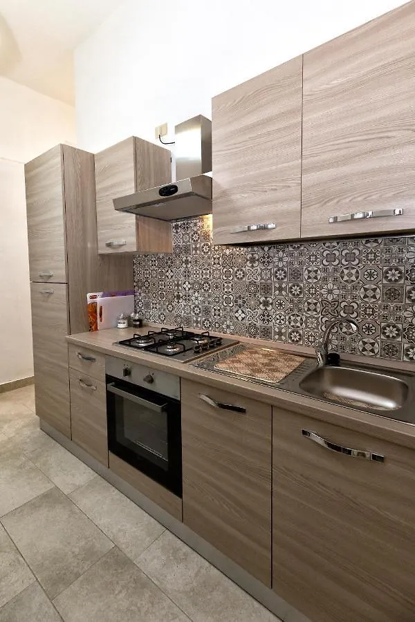 Garden House: Apartments And Rooms For Holidays Palermo Italia