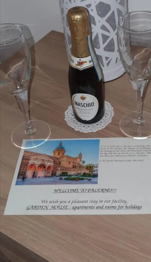 ** Bed and breakfast Garden House: Apartments And Rooms For Holidays Palermo Italia
